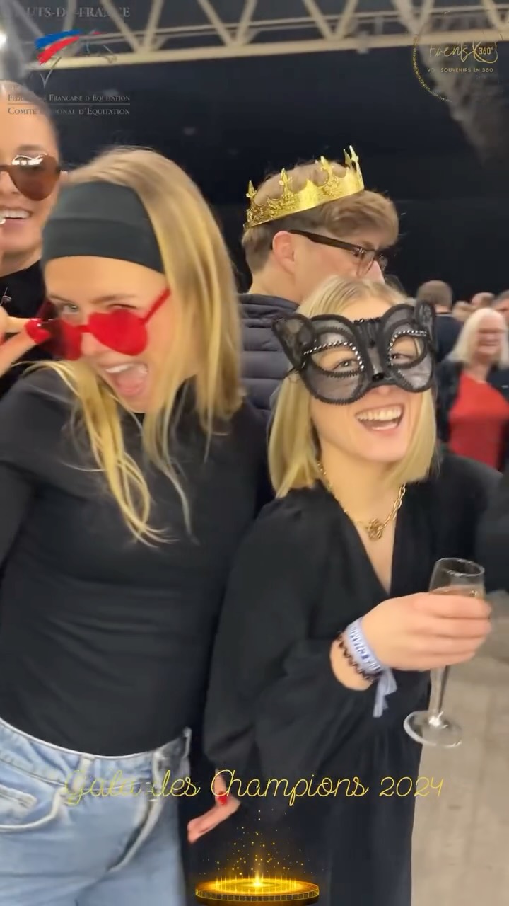 Gala des Champions 2024 – invitées avec masques et accessoires